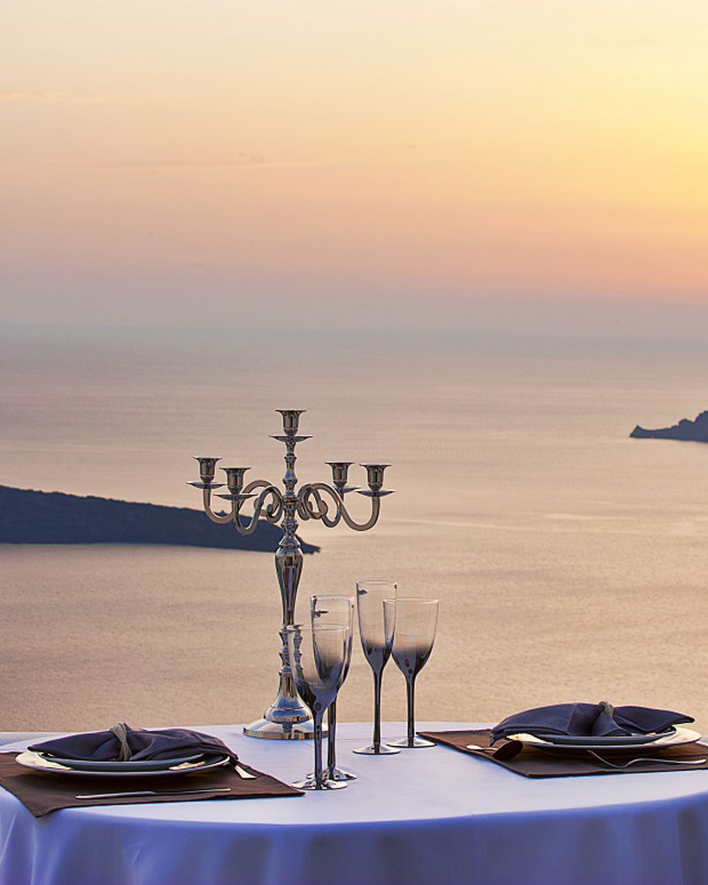 <br>Exclusive Restaurant.